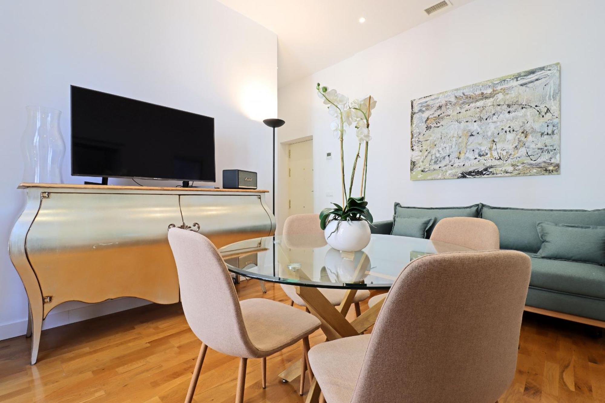 Chueca Suites มาดริด ภายนอก รูปภาพ