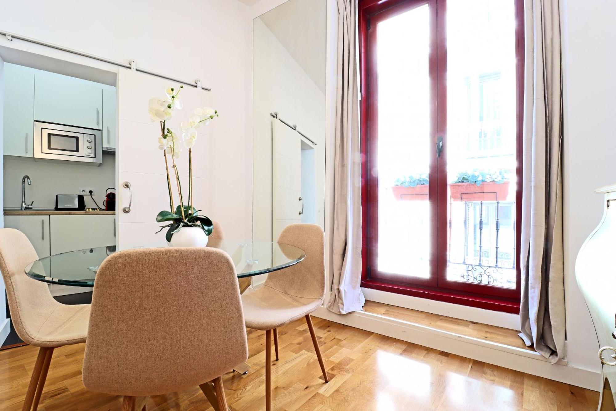 Chueca Suites มาดริด ภายนอก รูปภาพ