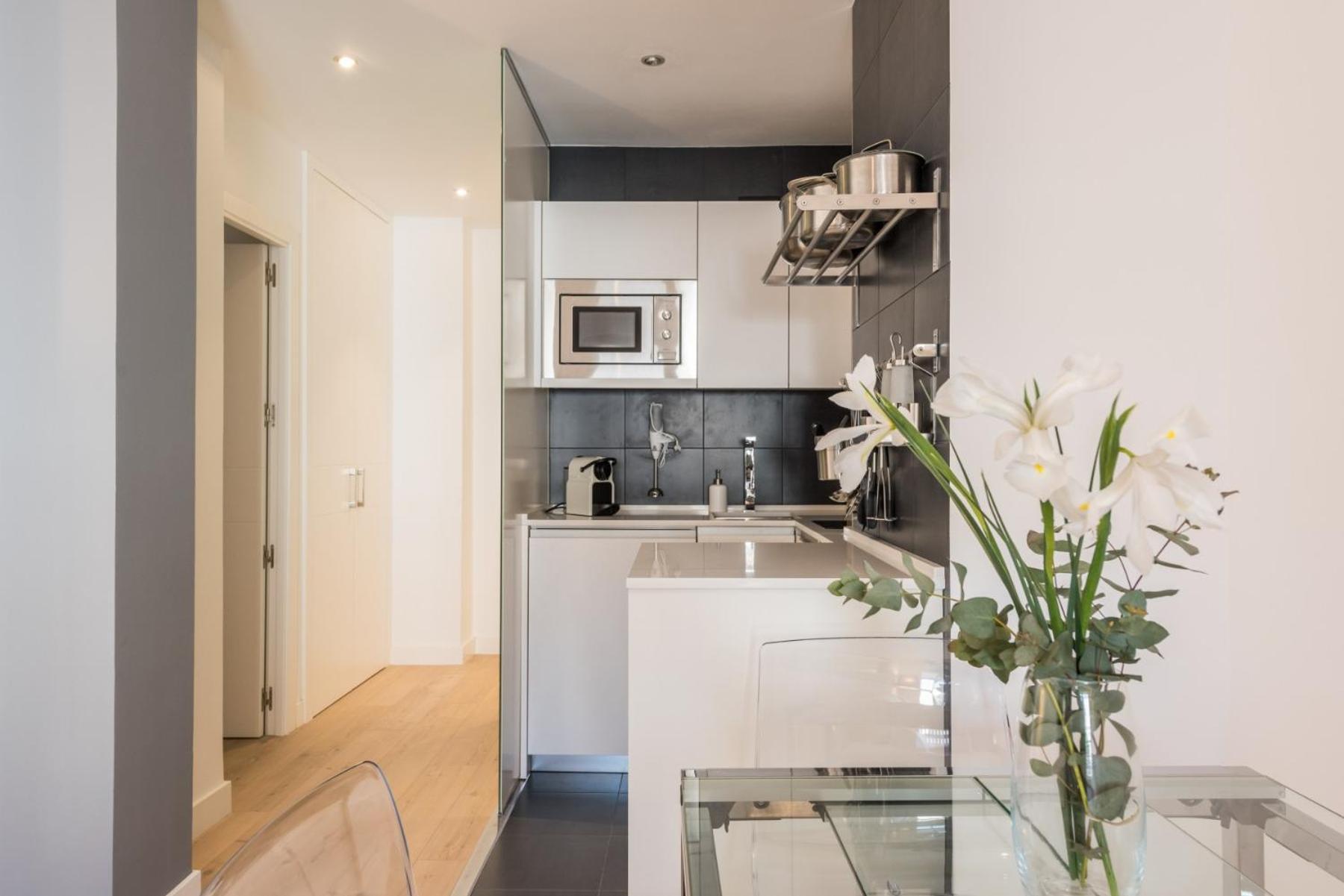Chueca Suites มาดริด ภายนอก รูปภาพ