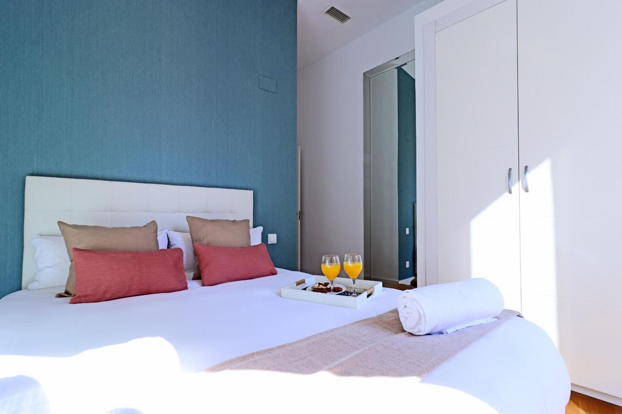Chueca Suites มาดริด ภายนอก รูปภาพ