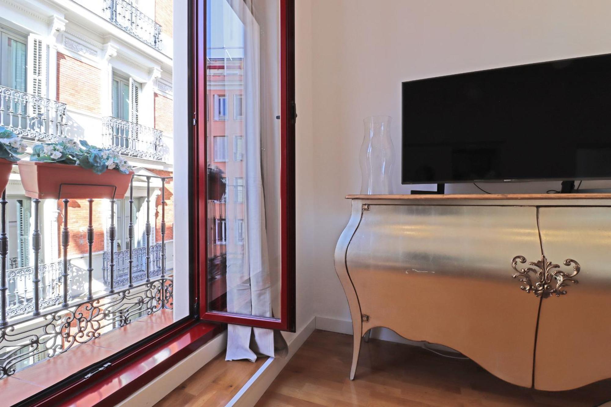 Chueca Suites มาดริด ภายนอก รูปภาพ