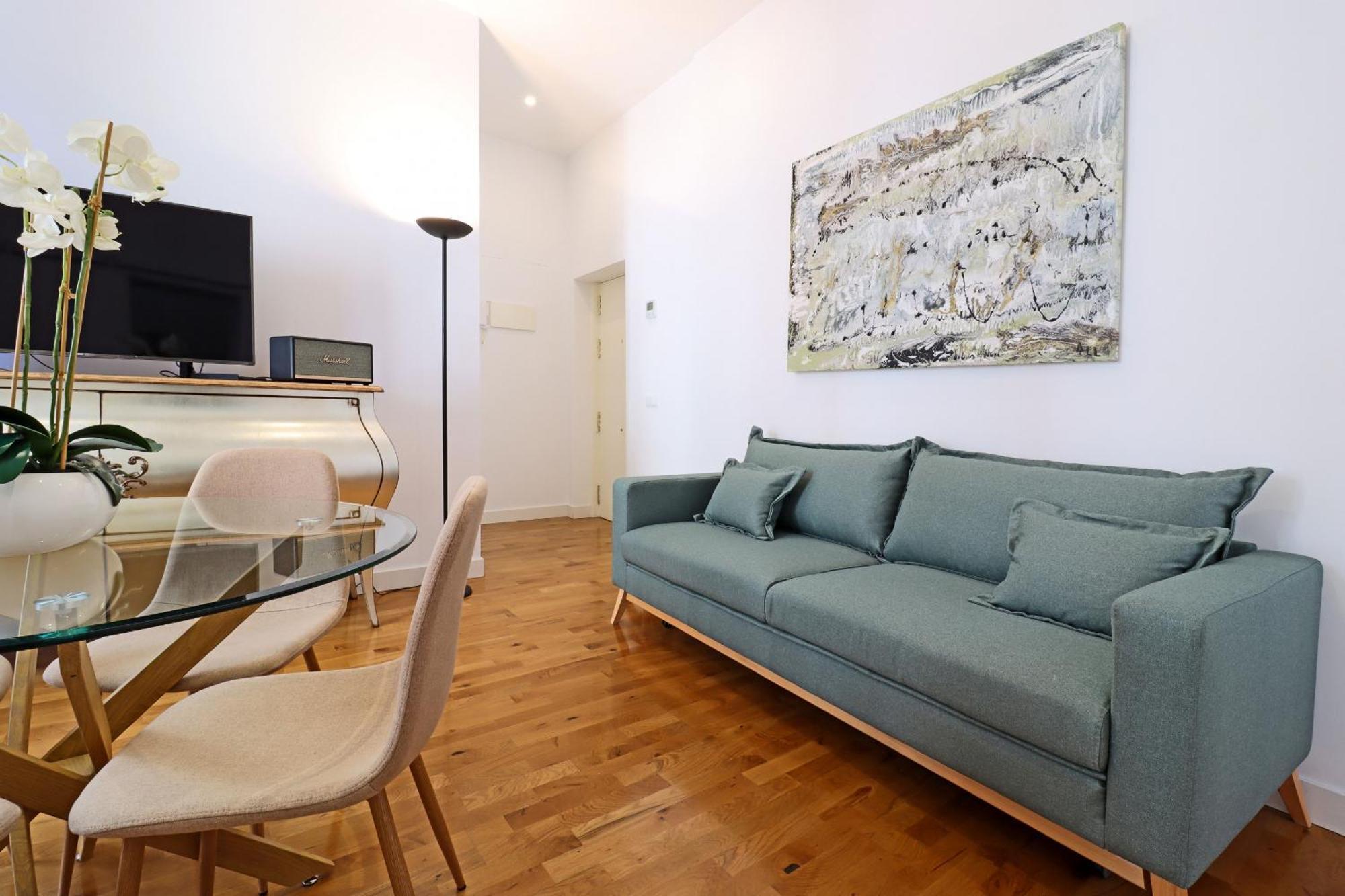 Chueca Suites มาดริด ภายนอก รูปภาพ