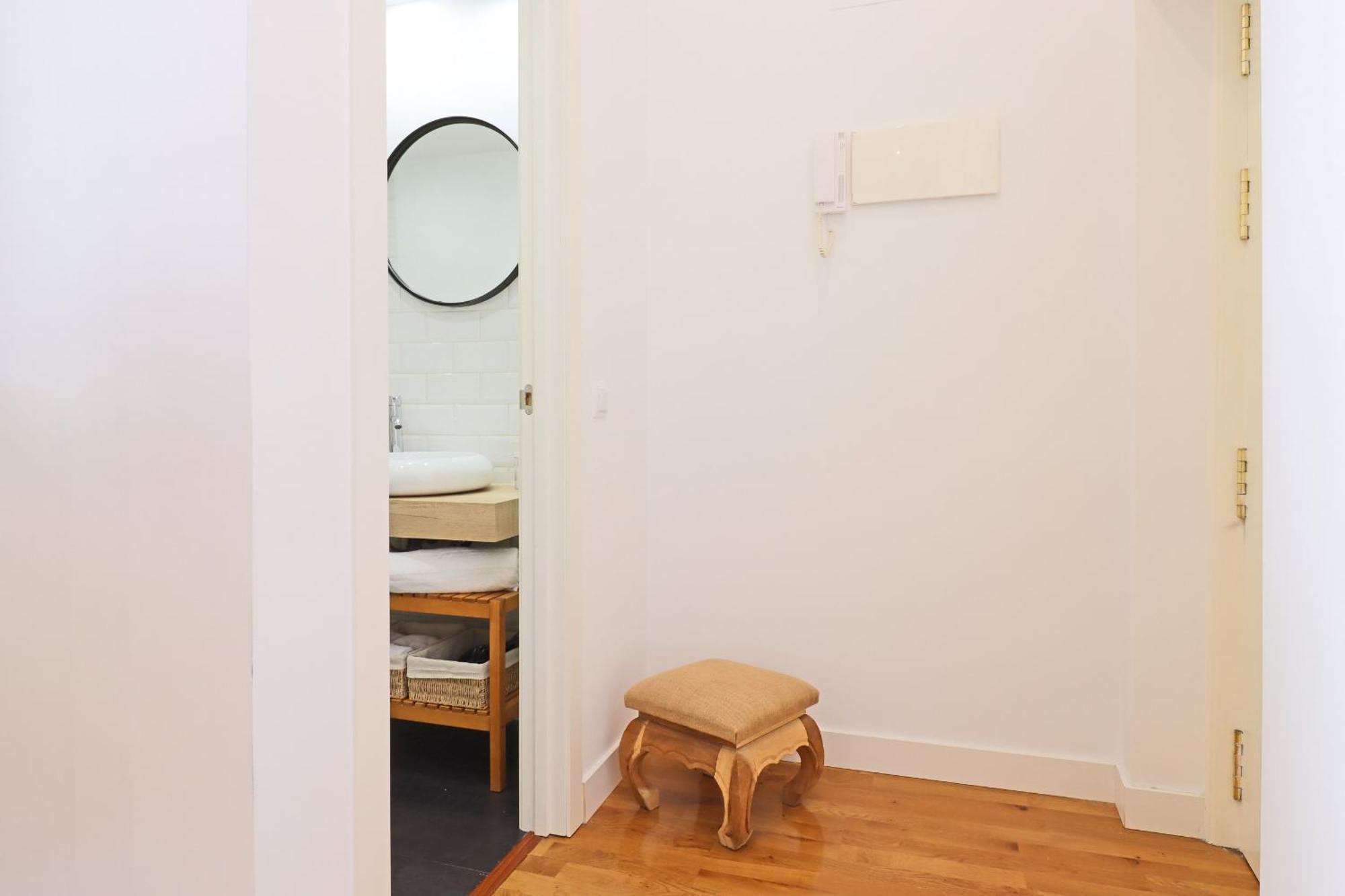 Chueca Suites มาดริด ภายนอก รูปภาพ